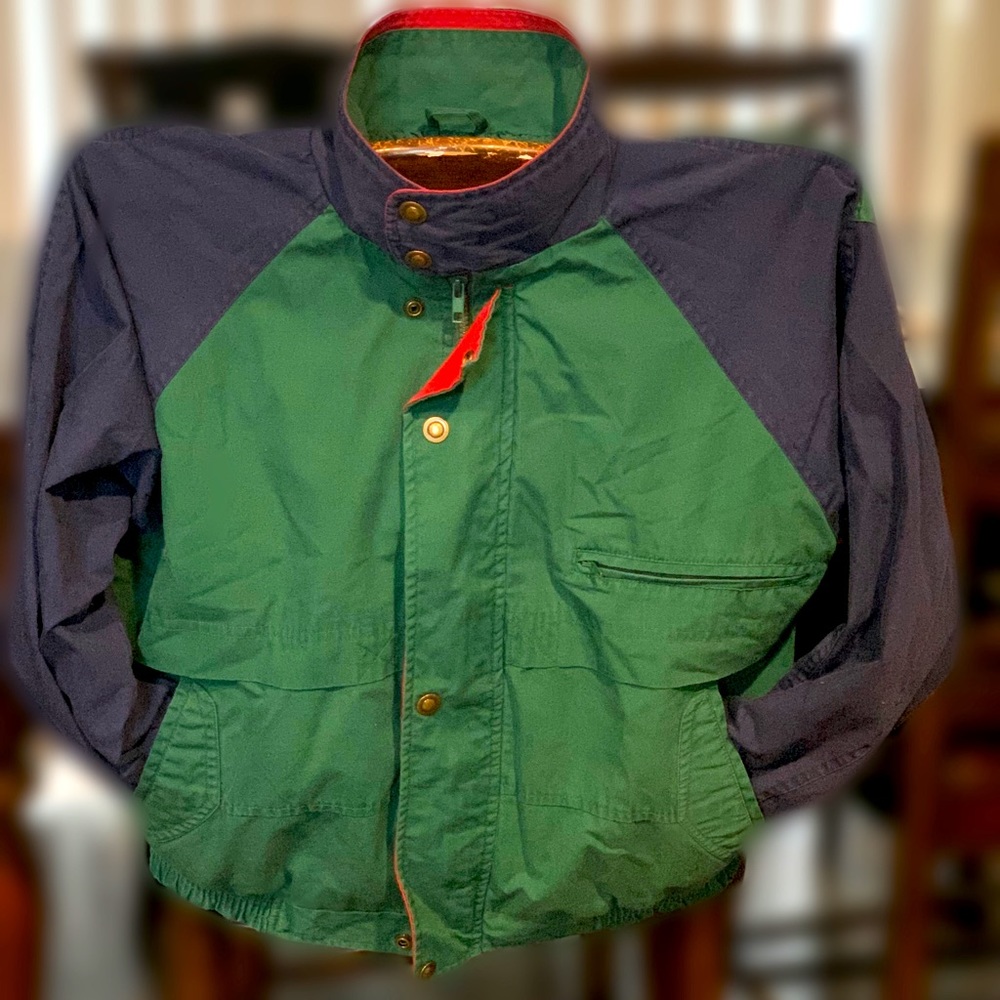 Ash Creek trading Windbreaker jacket